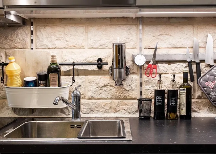 A Et Désinfection Rigoureux Du Logis Parigi