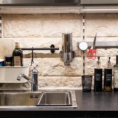 A Et Desinfection Rigoureux Du Logis Paris